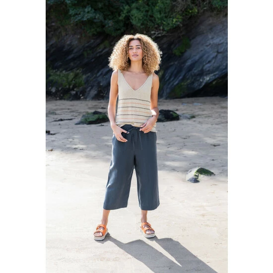 Celtic & Co. Womens Blue Cropped Trousers 1 Celtic & Co. Womens Blue Cropped Trousers