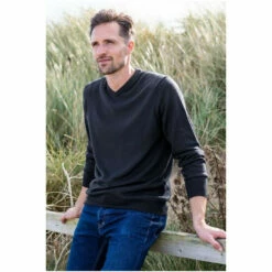 Alternative view of Celtic & Co. Mens Blue Fine Knit V Jumper