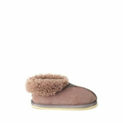 Celtic & Co. Celtic & Co Kids Pink Sheepskin Slippers 9 Celtic & Co. Celtic & Co Kids Pink Sheepskin Slippers -Celtic & Co Shop unnamed file 519