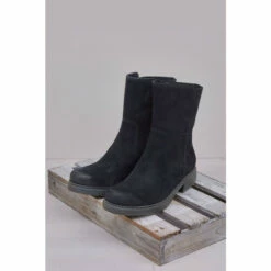 Celtic & Co. Blue Essential Leather Ankle Boots -Celtic & Co Shop unnamed file 760