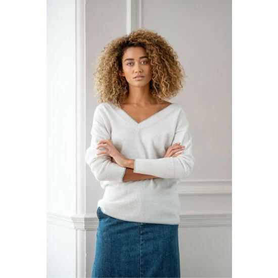 Celtic & Co. Grey Supersoft V-Neck Jumper 2 Celtic & Co. Grey Supersoft V-Neck Jumper - Image 2